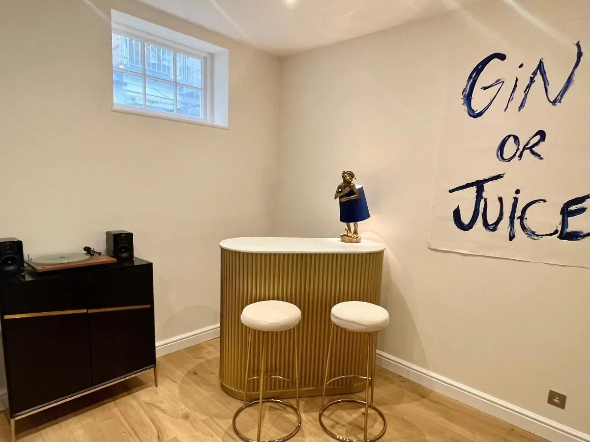 Charming Brightonmews Cottage Parking 1Min To Sea&Shops Villa